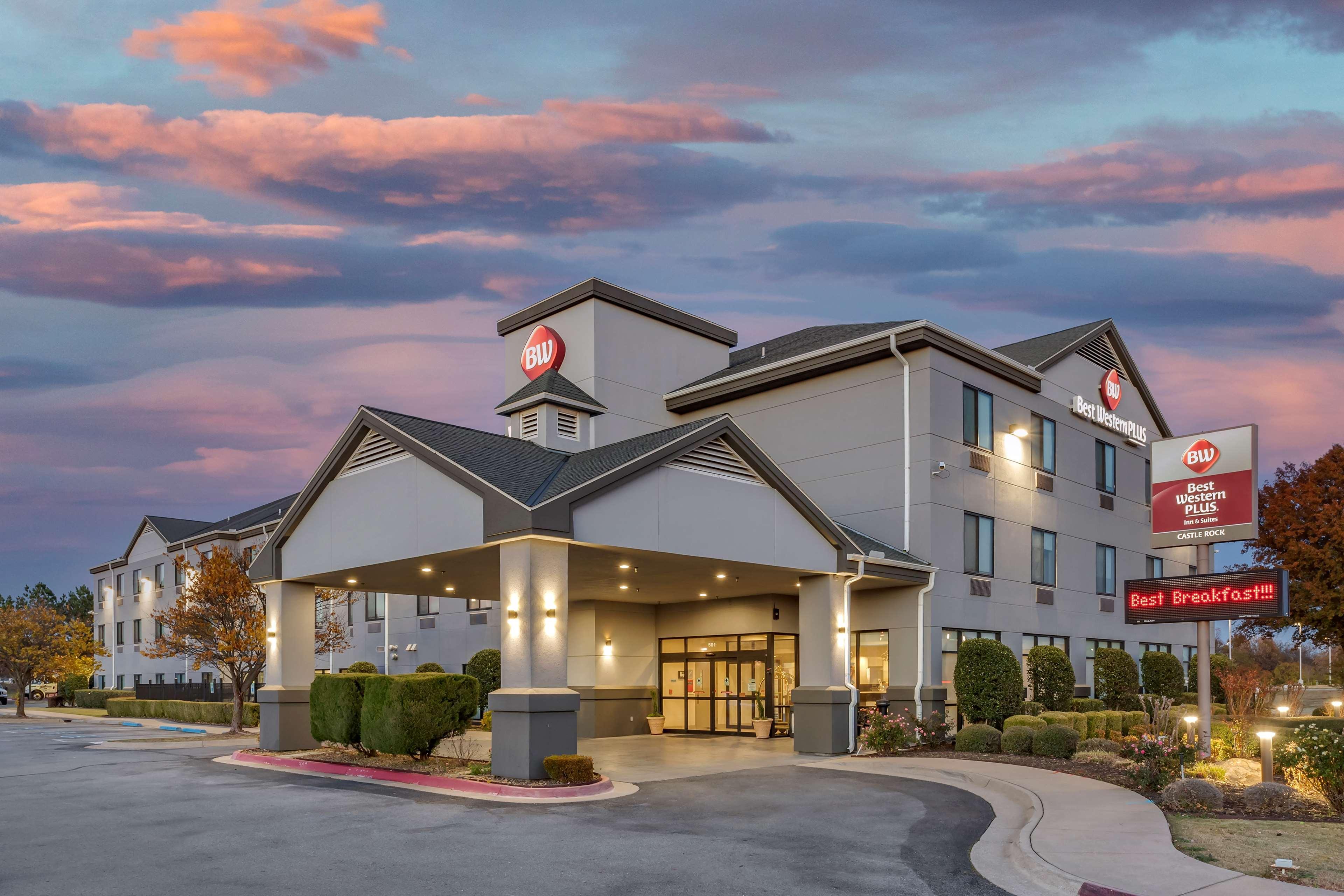 Best Western Plus Castlerock Inn & Suites Bentonville Exterior photo